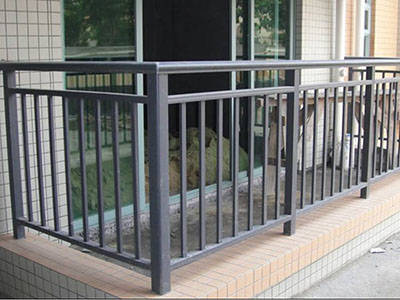 鋅鋼陽臺護(hù)欄圖片2